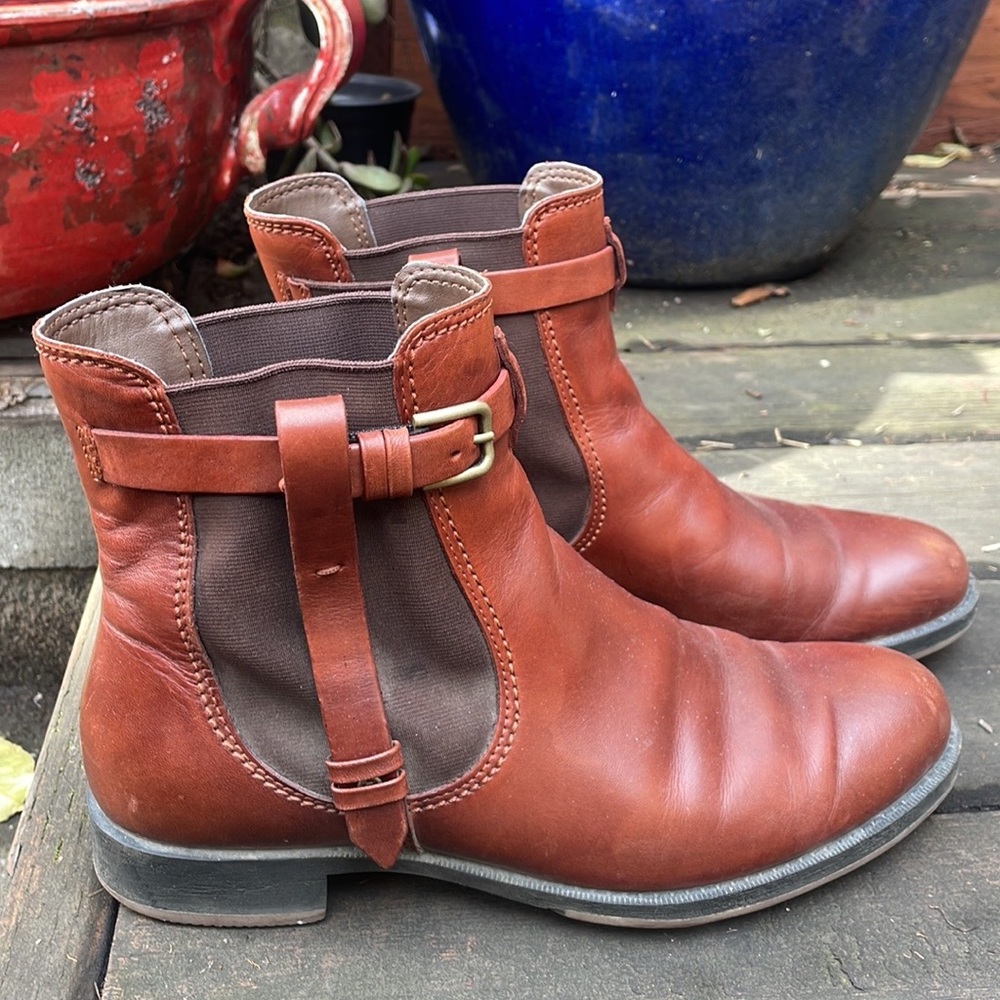 Ecco brown leather Chelsea boots